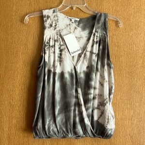 NWT Splendid Drape Deep Wrap Tank Top M